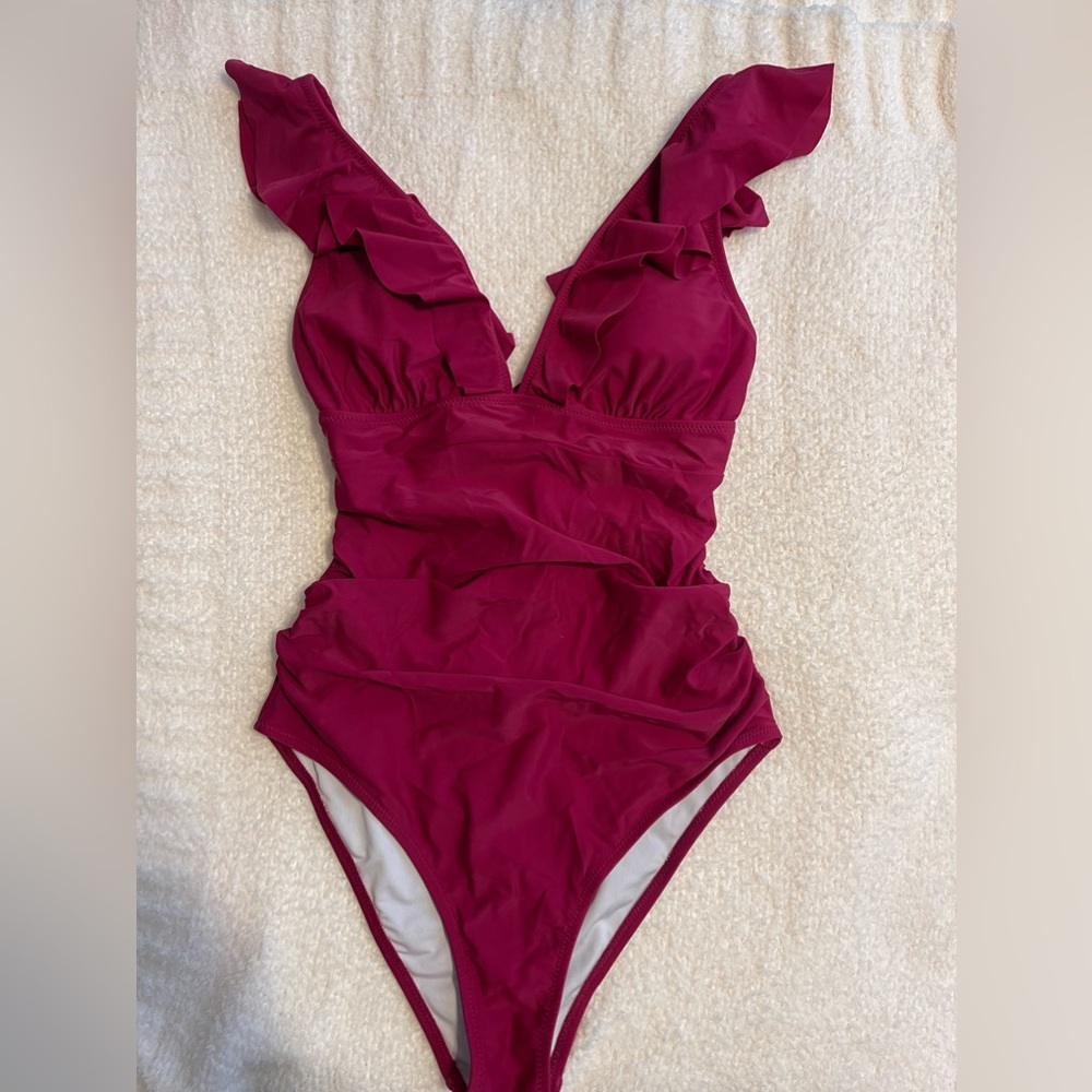 CUPSHE Ruffled lace up V neck one-piece Size S Color Red new without tags